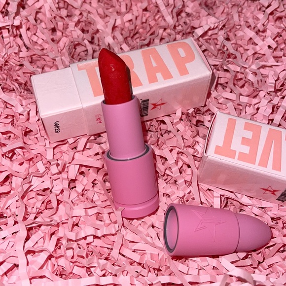 ‼️LAST ONE‼️✨3/$30✨🆕✨”Red Affair” Velvet Trap - Picture 6 of 6